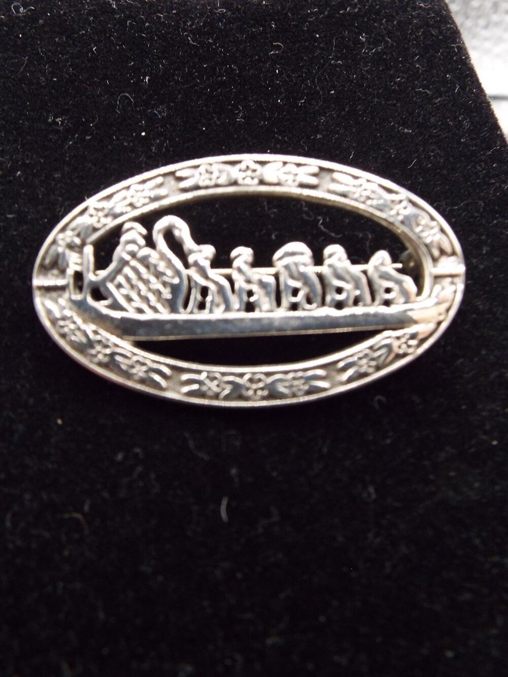 STERLING "THE SWAN BOATS" EST. 1877 BOSTON SOUVENIR ELLIPTICAL PIN G